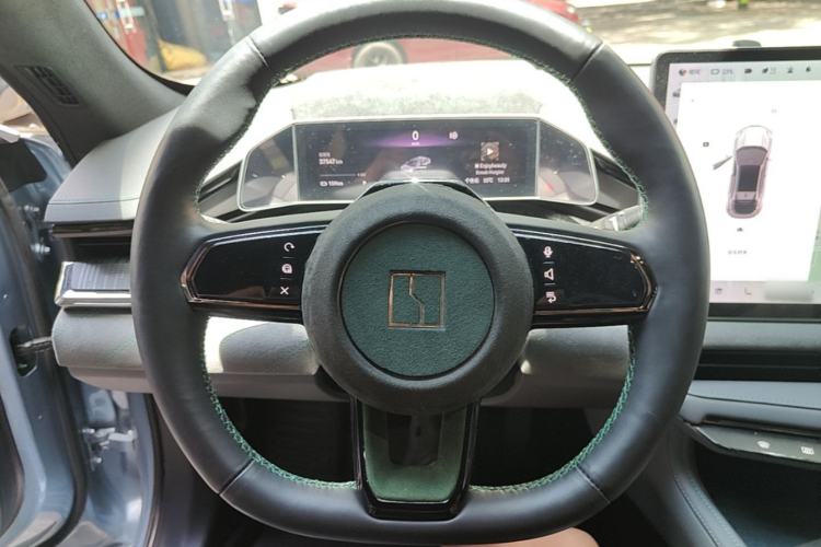 Used Zeekr 001 2023 ME Edition 100 kWh Steering Wheel