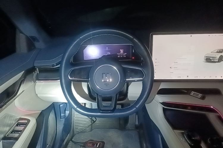 Used Zeekr 001 2023 WE Edition 86 kWh Steering Wheel