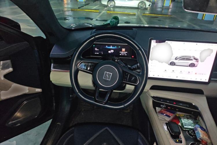 Used Zeekr 001 2023 WE Edition 86 kWh Steering Wheel