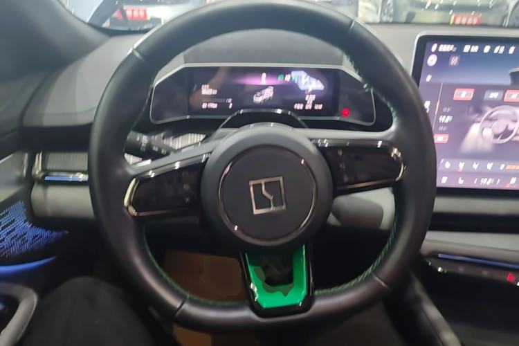 Used Zeekr 001 2023 WE Edition 86 kWh Steering Wheel