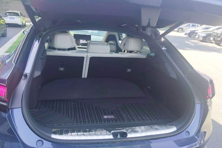 Used Zeekr 001 2023 WE Edition 100 kWh Trunk