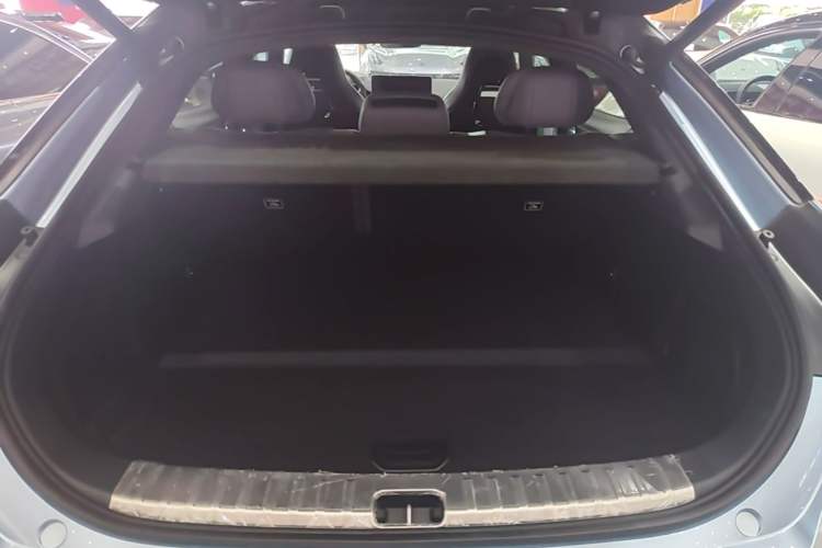 Used Zeekr 001 2023 WE Edition 86 kWh Trunk
