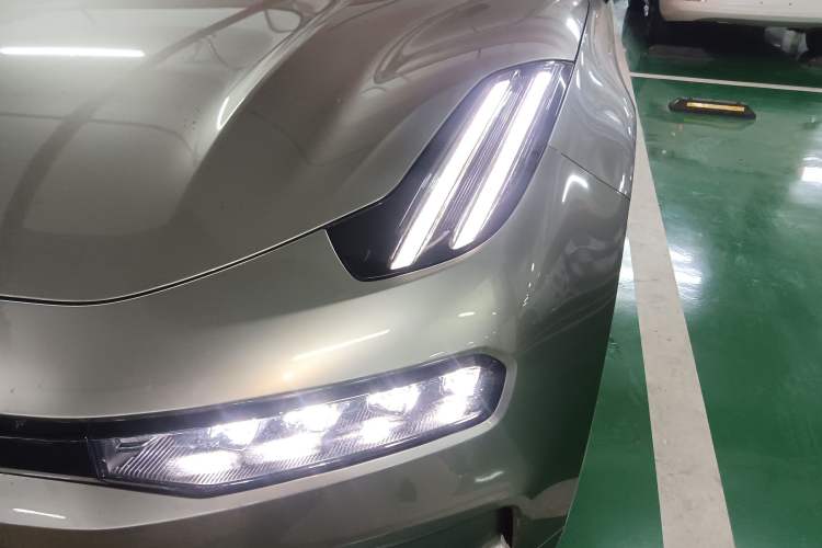Used Zeekr 001 2023 WE Edition 86 kWh Left Front Headlight