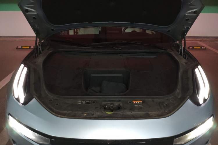 Used Zeekr 001 2023 YOU Edition 100 kWh Engine Bay