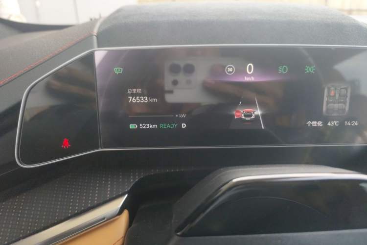 Used Zeekr 001 2023 ME Edition 100 kWh Odometer Close Up
