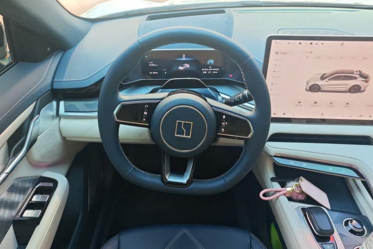 Used Zeekr 001 2023 WE Edition 86 kWh Steering Wheel