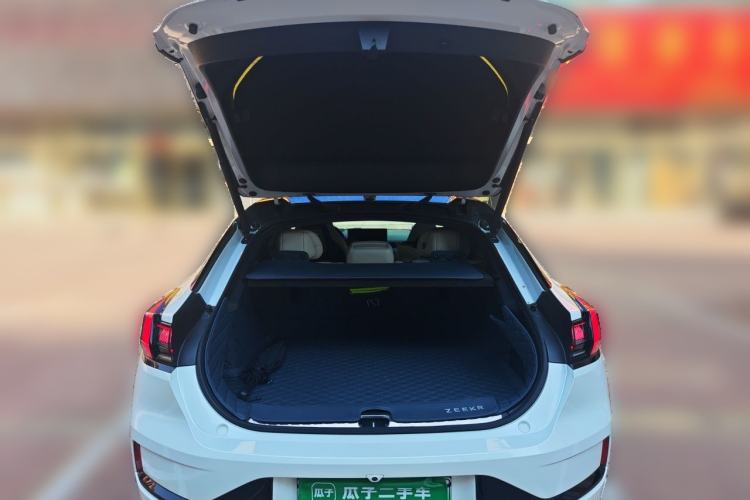 Used Zeekr 001 2023 WE Edition 86 kWh Trunk