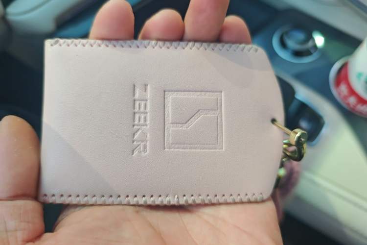 Used Zeekr 001 2023 WE Edition 86 kWh Vehicle Key