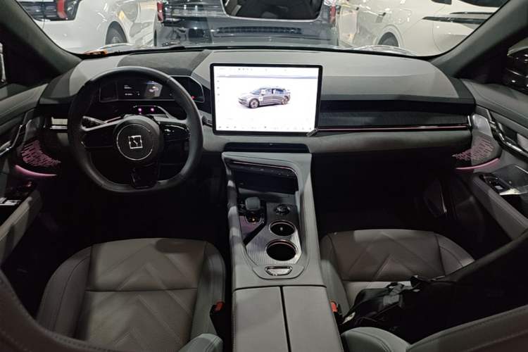 Used Zeekr 001 2023 WE Edition 100 kWh Center Console