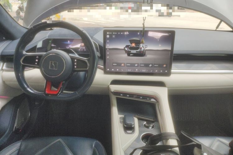 Used Zeekr 001 2023 WE Edition 100 kWh Center Console