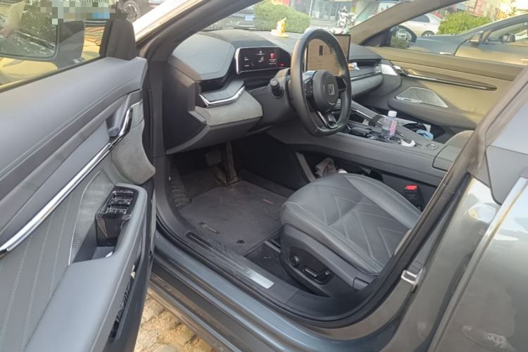 Used Zeekr 001 2023 WE Edition 100 kWh Driver Seat