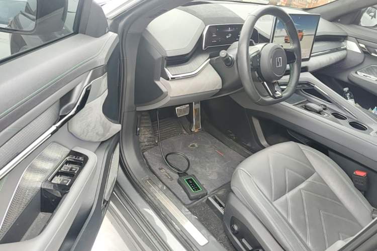 Used Zeekr 001 2023 WE Edition 86 kWh Driver Seat