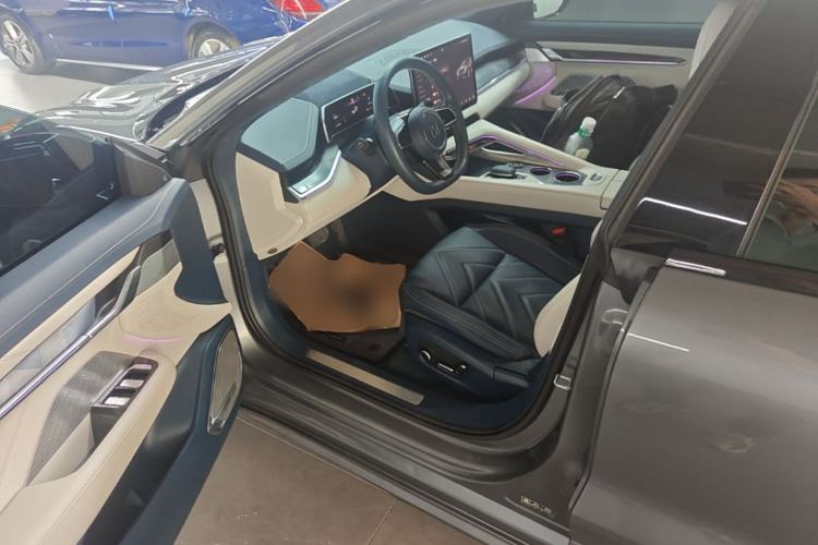 Used Zeekr 001 2023 ME Edition 100 kWh Driver Seat