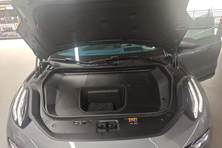 Used Zeekr 001 2023 ME Edition 100 kWh Engine Bay