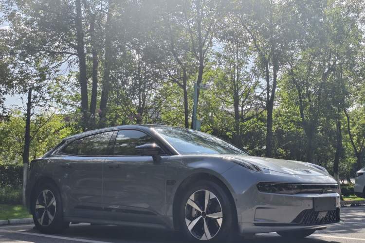 Used Zeekr 001 2023 WE Edition 100 kWh Exterior 2