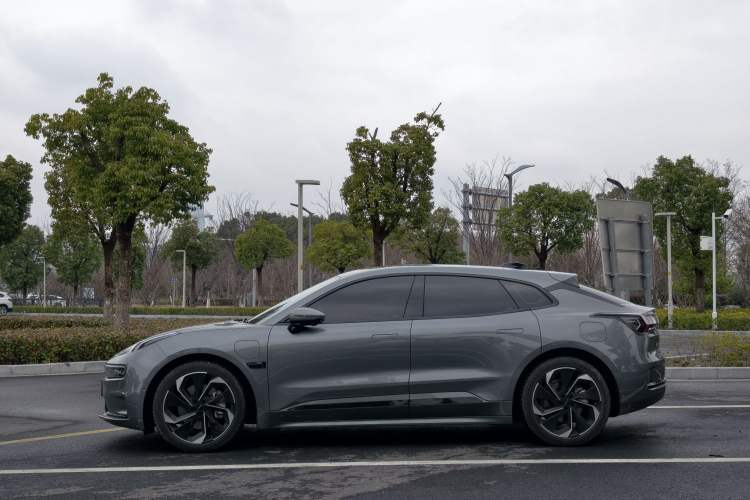 Used Zeekr 001 2023 WE Edition 100 kWh Exterior 3
