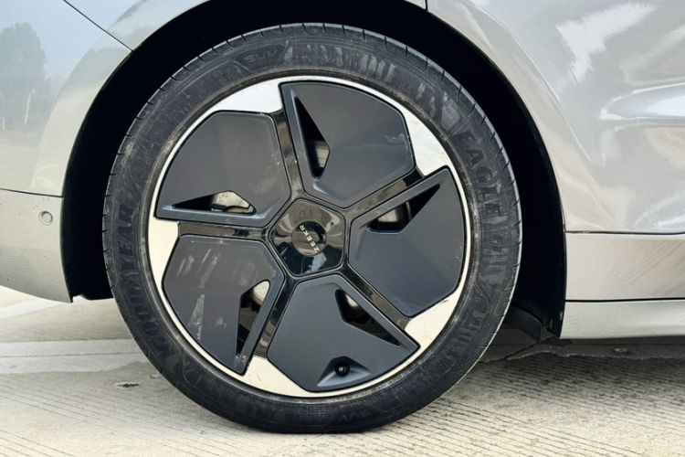 Used Zeekr 001 2023 WE Edition 100 kWh Exterior 4
