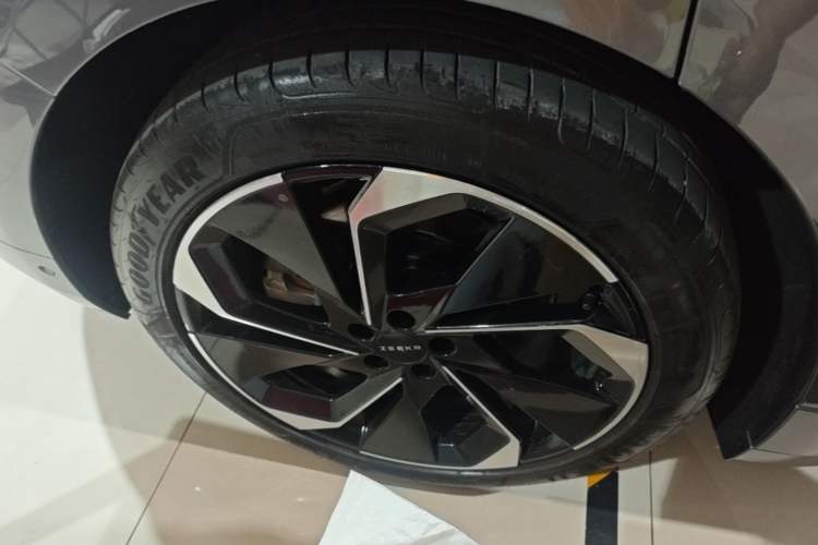 Used Zeekr 001 2023 WE Edition 100 kWh Exterior 5