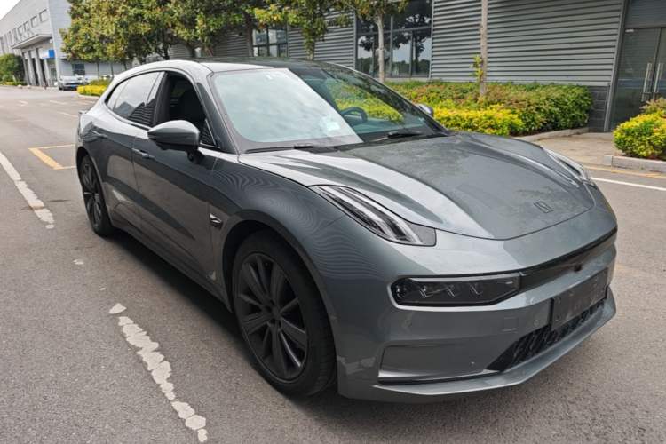 Used Zeekr 001 2023 WE Edition 100 kWh Front Right 45 Deg