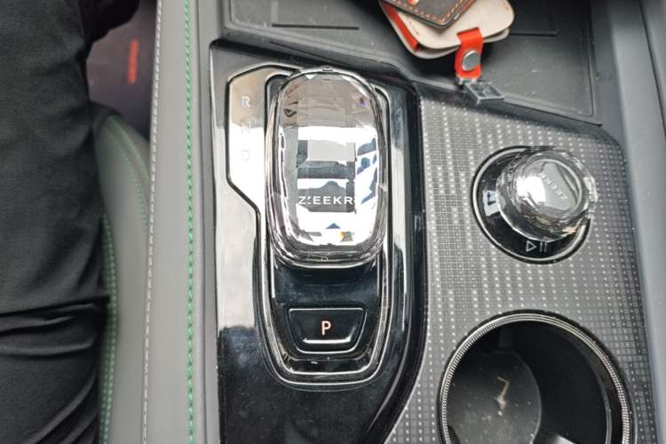Used Zeekr 001 2023 WE Edition 100 kWh Gear Lever