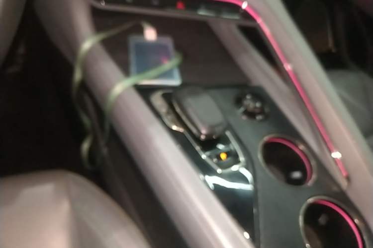 Used Zeekr 001 2023 WE Edition 86 kWh Gear Lever