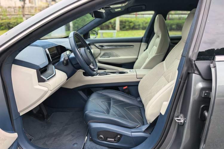 Used Zeekr 001 2023 WE Edition 100 kWh Interior 1