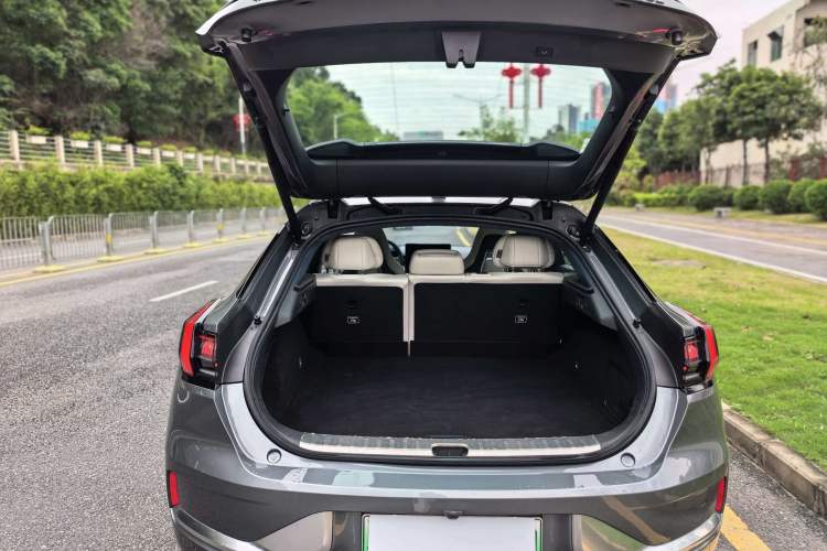 Used Zeekr 001 2023 WE Edition 100 kWh Interior 10