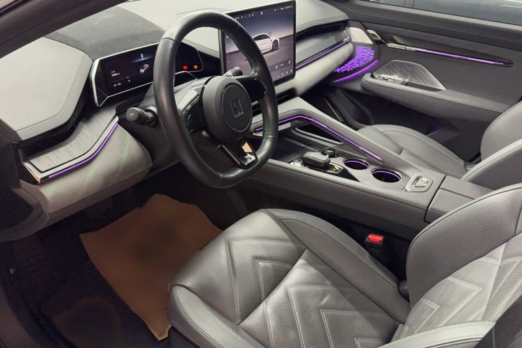 Used Zeekr 001 2023 WE Edition 86 kWh Interior 2