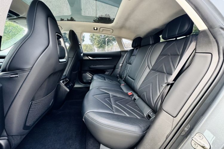 Used Zeekr 001 2023 WE Edition 100 kWh Interior 2