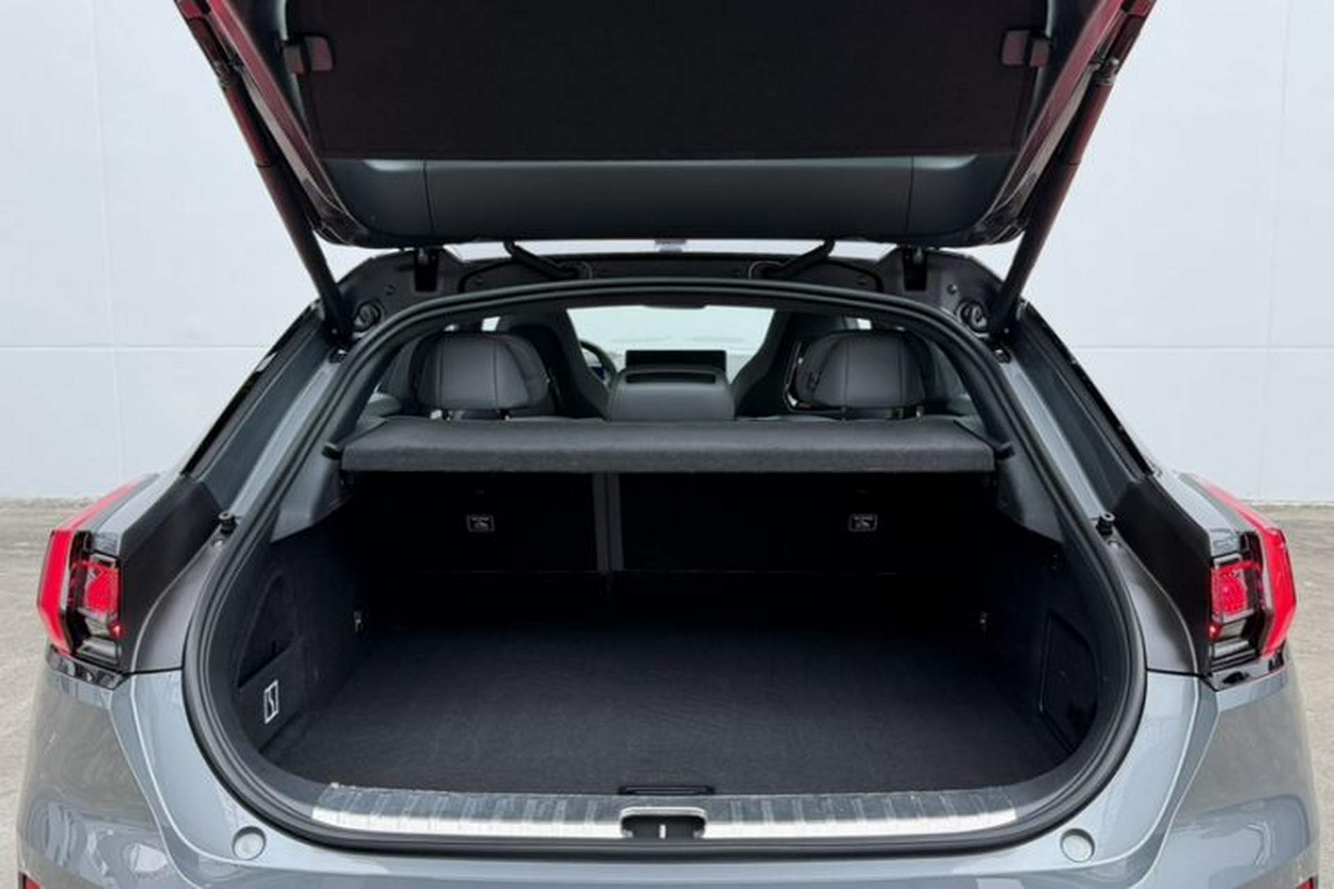 Used Zeekr 001 2023 ME Edition 100 kWh Interior 4