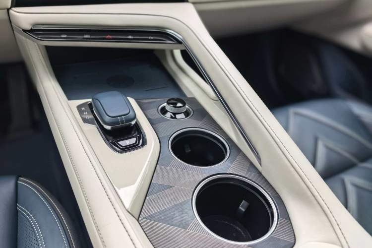 Used Zeekr 001 2023 WE Edition 100 kWh Interior 8
