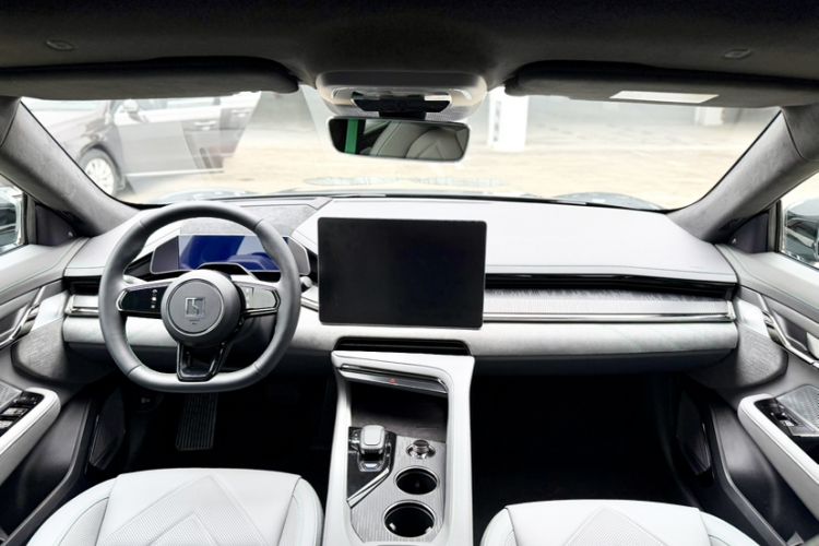Used Zeekr 001 2023 ME Edition 100 kWh Interior 9