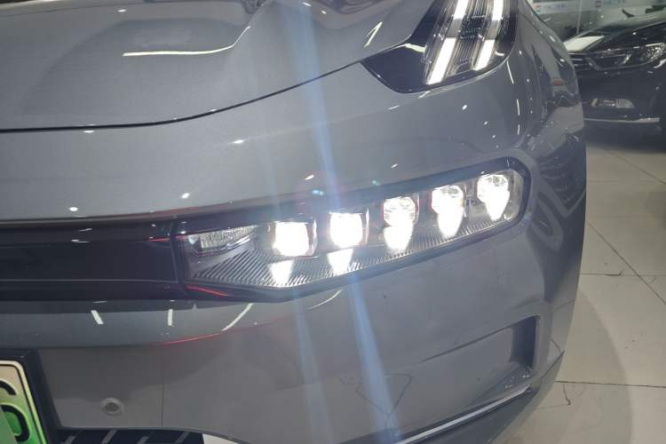 Used Zeekr 001 2023 WE Edition 100 kWh Left Front Headlight
