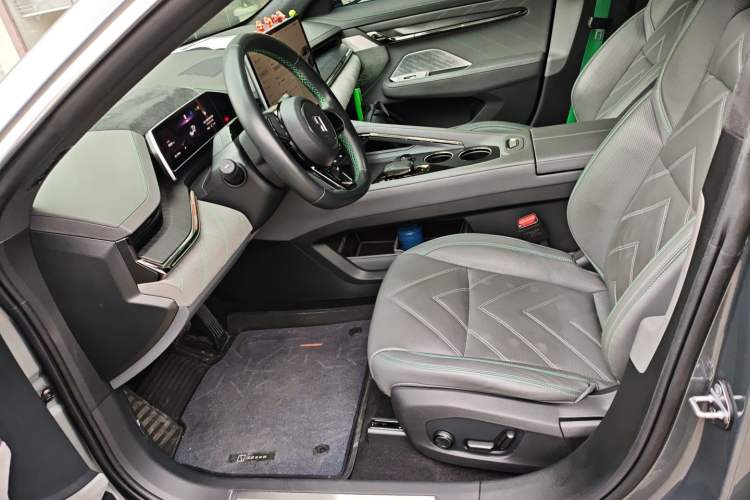 Used Zeekr 001 2023 WE Edition 100 kWh Left Front Seat