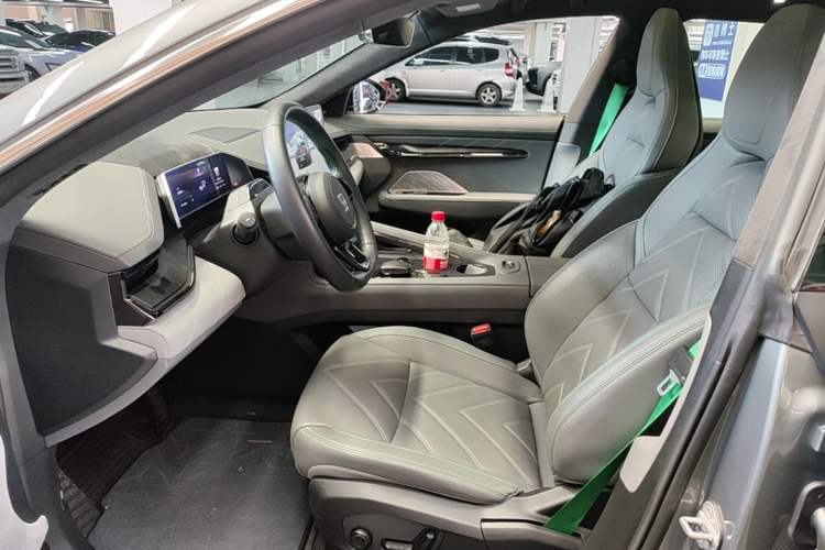 Used Zeekr 001 2023 ME Edition 100 kWh Left Front Seat
