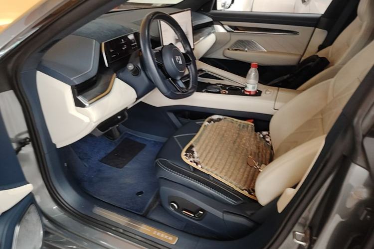 Used Zeekr 001 2023 WE Edition 100 kWh Left Front Seat