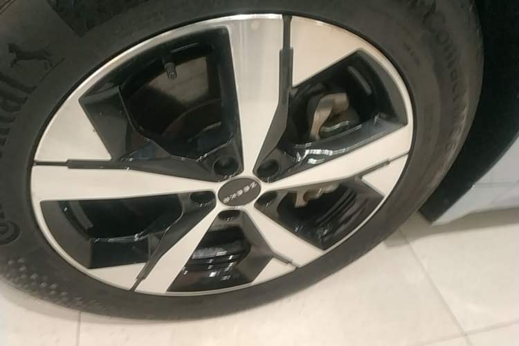 Used Zeekr 001 2023 WE Edition 86 kWh Left Front Wheel Hub