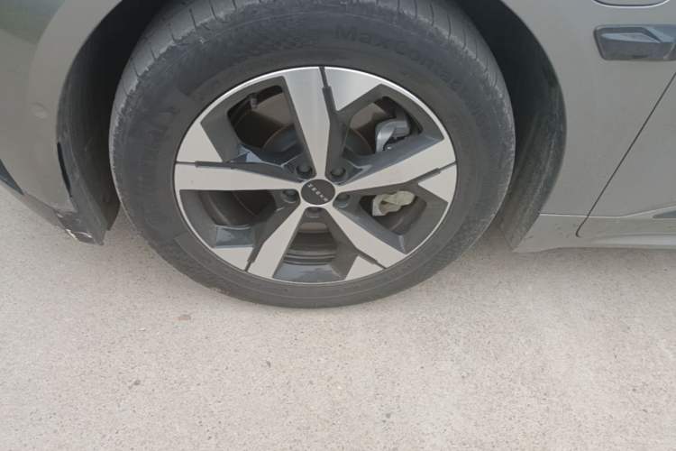 Used Zeekr 001 2023 WE Edition 86 kWh Left Front Wheel Hub