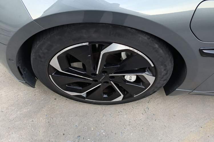 Used Zeekr 001 2023 ME Edition 100 kWh Left Front Wheel Hub