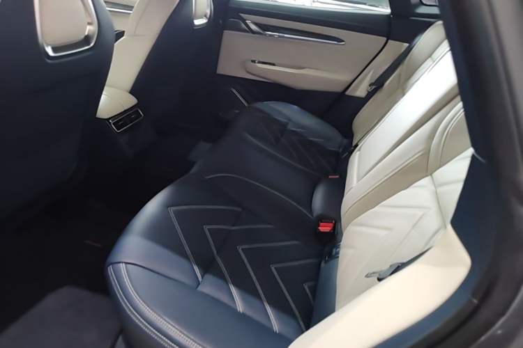 Used Zeekr 001 2023 WE Edition 100 kWh Left Rear Seat