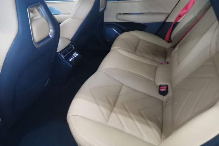 Used Zeekr 001 2023 ME Edition 100 kWh Left Rear Seat