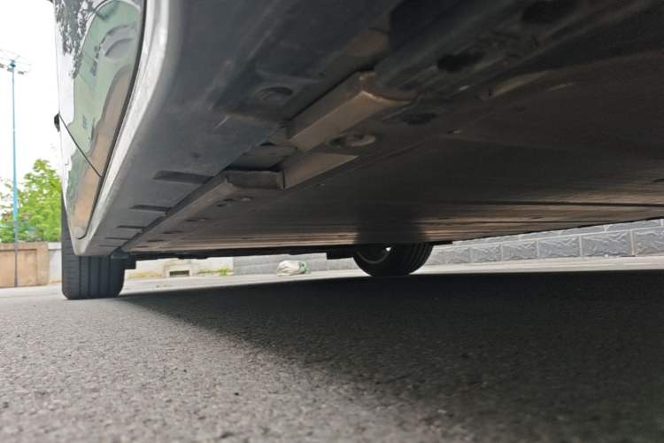Used Zeekr 001 2023 WE Edition 100 kWh Left Side Sill