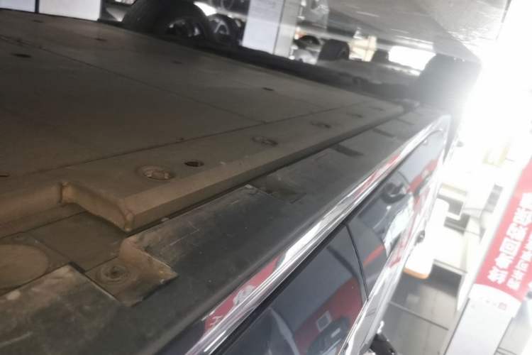 Used Zeekr 001 2023 ME Edition 100 kWh Left Side Sill