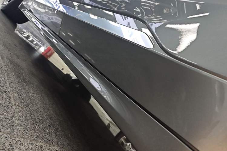 Used Zeekr 001 2023 WE Edition 100 kWh Left Side Sill