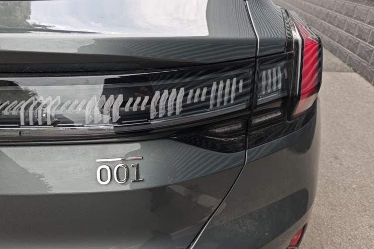 Used Zeekr 001 2023 WE Edition 100 kWh Right Rear Taillight