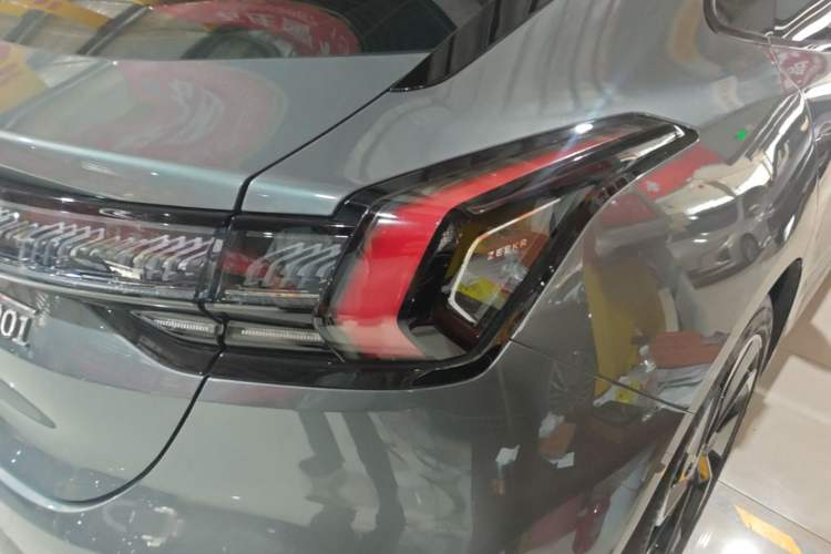 Used Zeekr 001 2023 WE Edition 100 kWh Right Rear Taillight