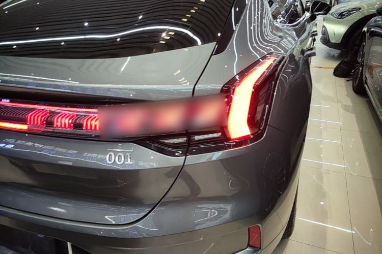 Used Zeekr 001 2023 WE Edition 100 kWh Right Rear Taillight