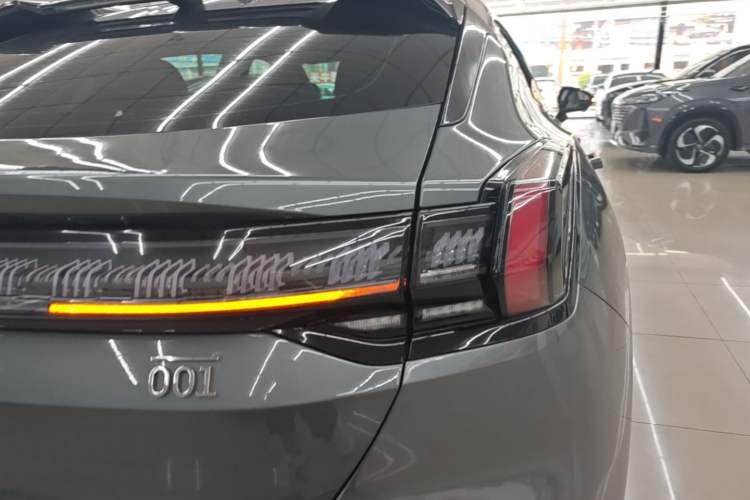 Used Zeekr 001 2023 ME Edition 100 kWh Right Rear Taillight