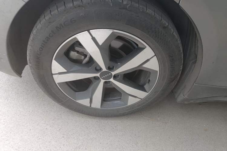 Used Zeekr 001 2023 WE Edition 86 kWh Right Rear Wheel Hub