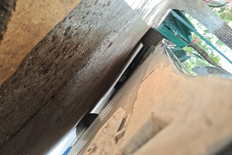 Used Zeekr 001 2023 WE Edition 100 kWh Right Side Sill